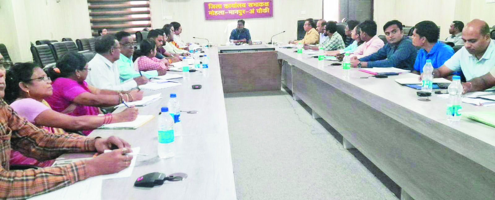 आम नागरिकों के साथ सरलता से व्यवहार कर करें उपचार आम नागरिकों के साथ सरलता से व्यवहार कर करें उपचार