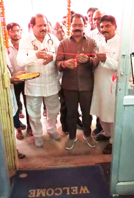 विधायक ने किया सुविधायुक्त आधुनिक अस्पताल का उद्घाटन
