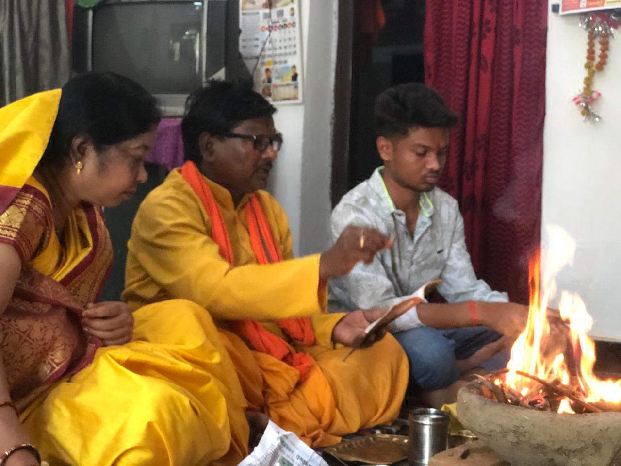 गायत्री परिवार का गृह-गृह यज्ञ गायत्री परिवार का गृह-गृह यज्ञ