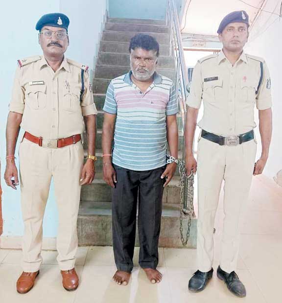 नाबालिग से रेप, आरोपी बंदी नाबालिग से रेप, आरोपी बंदी