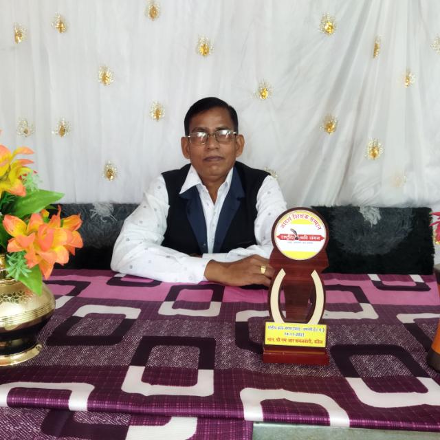  कवि कुलदीप सिन्हा सम्मानित