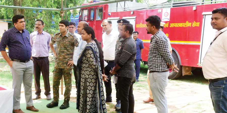 कलेक्टर ने लिया मतगणना तैयारियों का जायजा