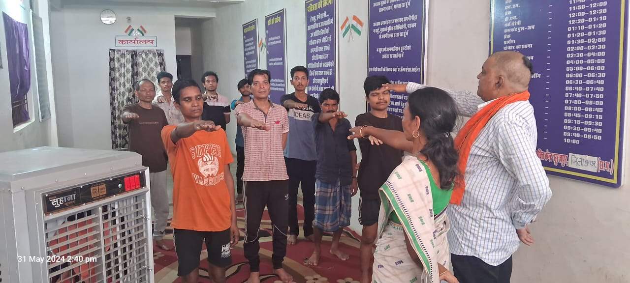 नशा से जीवन बर्बाद हो  रहा है- सुरेन्द्र साहू