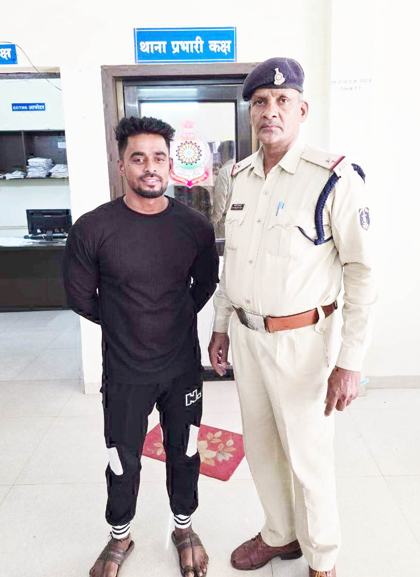 अवैध शराब बिक्री, फरार आरोपी गिरफ्तार अवैध शराब बिक्री, फरार आरोपी गिरफ्तार