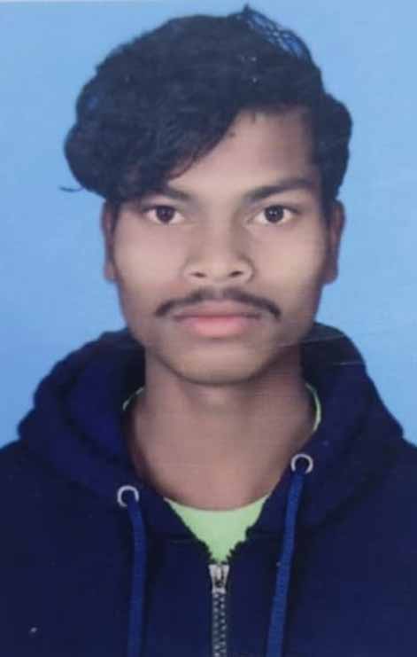 चरित्र संदेह : पत्नी की हत्या, पति फरार