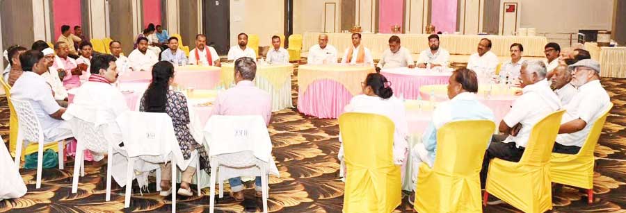 पुनर्वास नीति पर डिप्टी सीएम ने बुद्धिजीवियों से लिए सुझाव