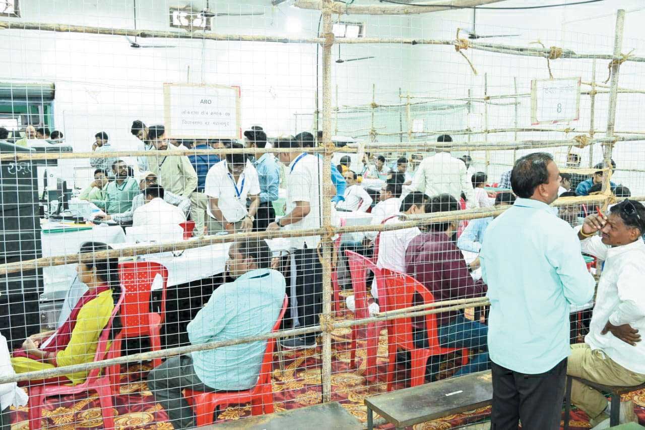 16वें चक्र में भाजपा प्रत्याशी 14 हजार वोटों से आगे