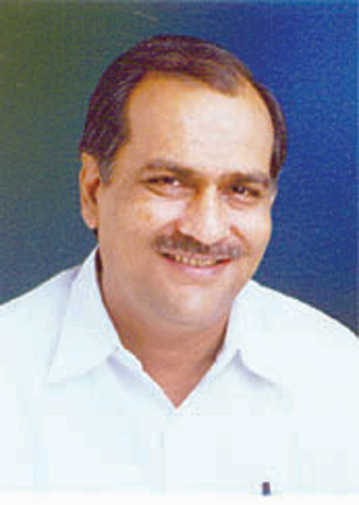 बघेल की अमर्यादित भाषा पर पारख ने कसा तंज