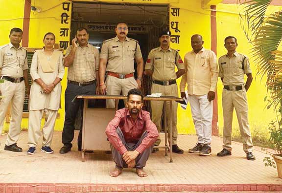 सूने मकान सेे नगदी समेत जेवर पार, बंदी