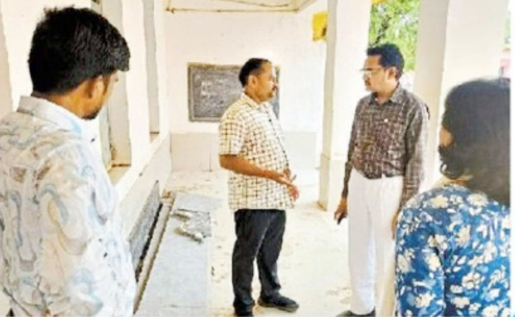 रस्सी से बंधी खिडक़ी, कमरे में पड़े टाइल्स देखकर हैरान रह गए ईई