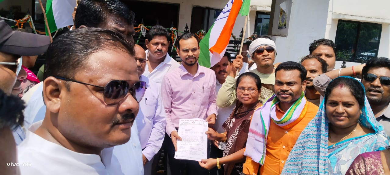 बलोदा बाजार में जैतखाम अपमान व तोड़फोड़ मामले में सुकमा में कांग्रेस कमेटी का धरना प्रदर्शन