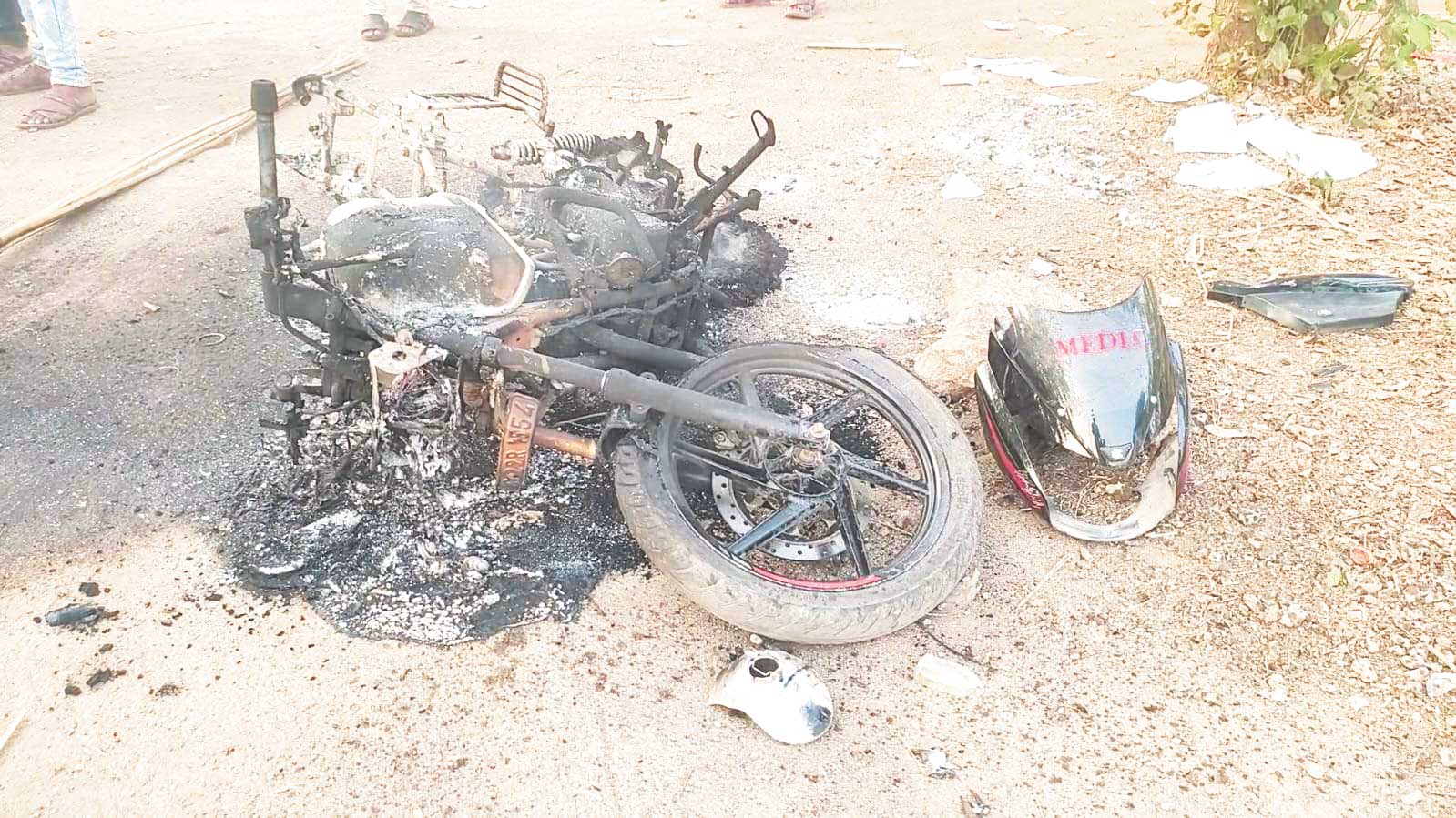 आगजनी में बाइक जलने पर पत्रकार को 50 हजार मंजूर आगजनी में बाइक जलने पर पत्रकार को 50 हजार मंजूर