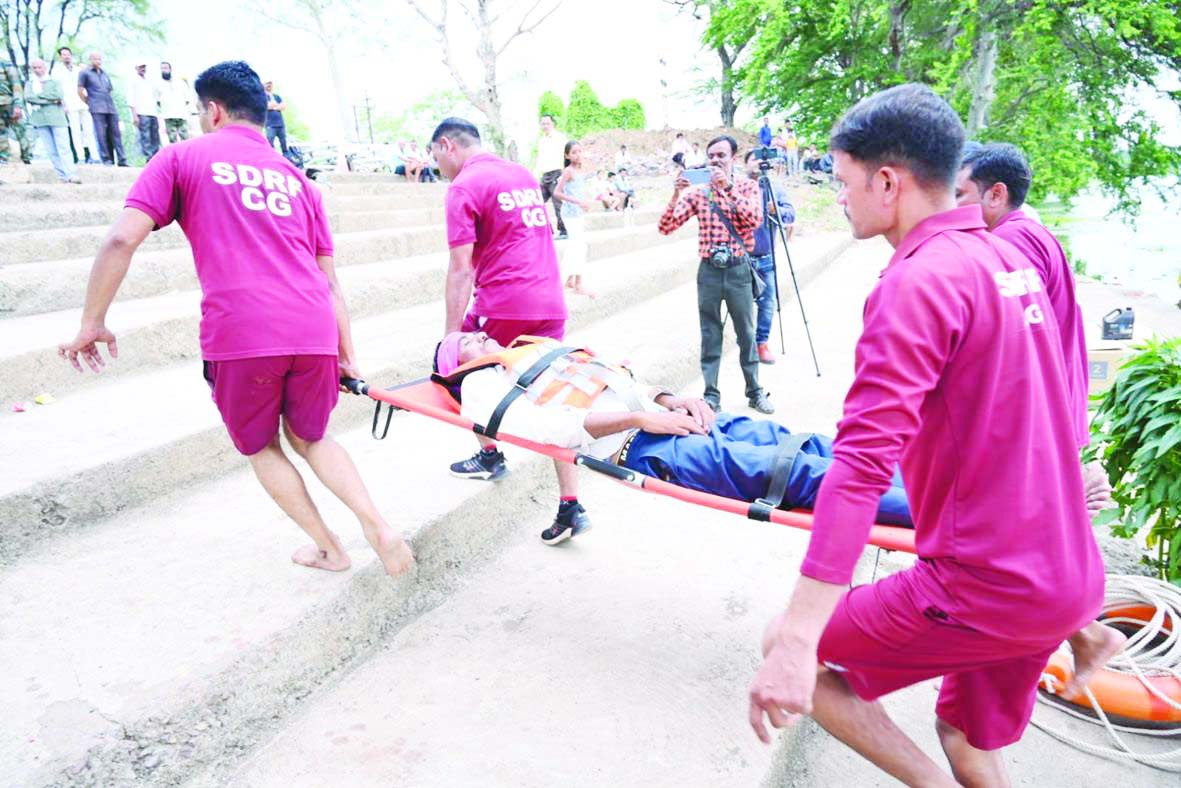 बाढ़ आपदा से बचाव, शिवनाथ में मॉकड्रिल बाढ़ आपदा से बचाव, शिवनाथ में मॉकड्रिल