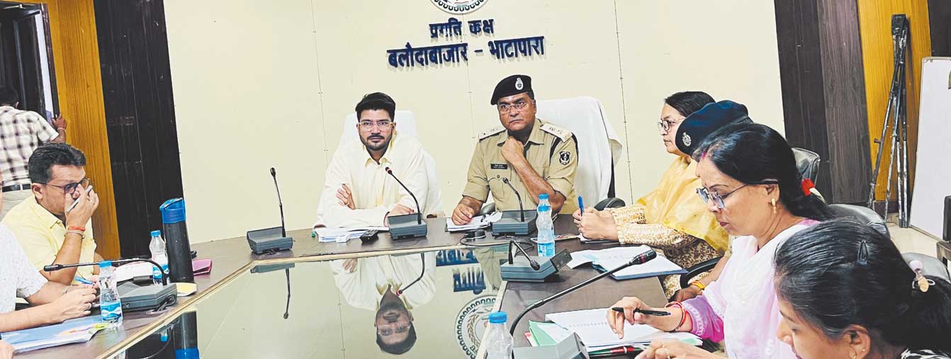पुलिस पेट्रोलिंग बढ़ाने एवं सूचना तंत्र को मजबूत करने पर जोर