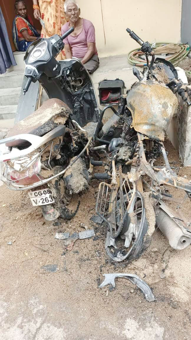 बाइक में आग लगाने वाला आरोपी गिरफ्तार