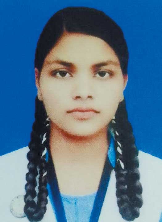 4 छात्रों का चयन