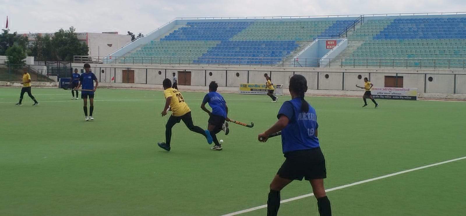 राज्य स्तरीय हॉकी स्पर्धा : मेजबान बालिका टीम ने कबीरधाम को हराया