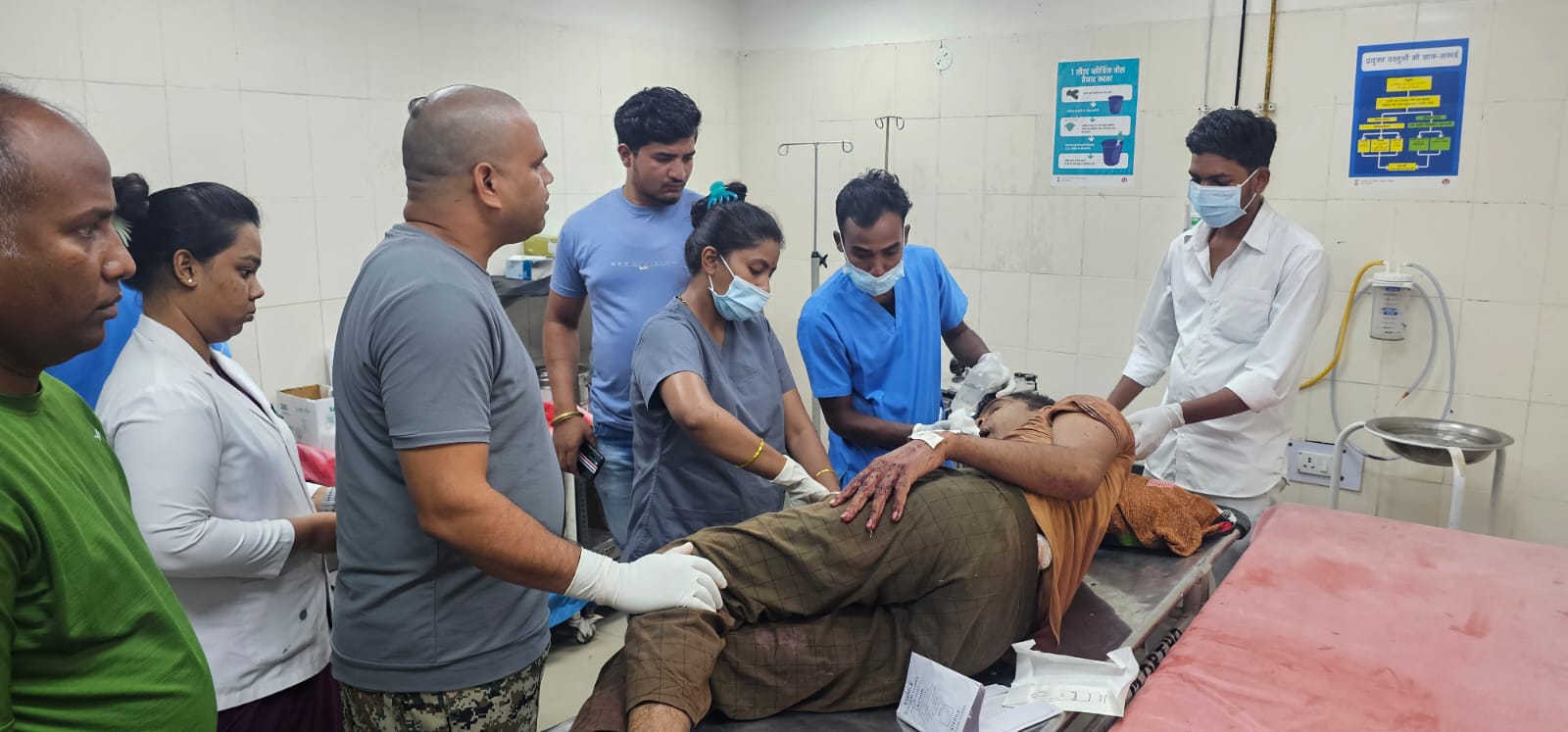 7 राउंड गोली में एक लगी जबड़े में, 6 हवा में फायर