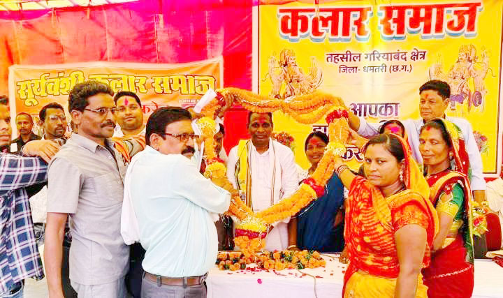 रथ यात्रा के लिए जगन्नाथ युवा समिति ने किया विधायक रोहित को आमंत्रित रथ यात्रा के लिए जगन्नाथ युवा समिति ने किया विधायक रोहित को आमंत्रित