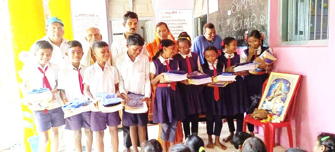 गोरेगांव स्कूल में शाला प्रवेशोत्सव