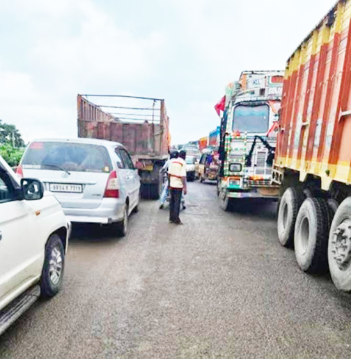 गाडिय़ों की ओवर स्पीड बन रही जानलेवा