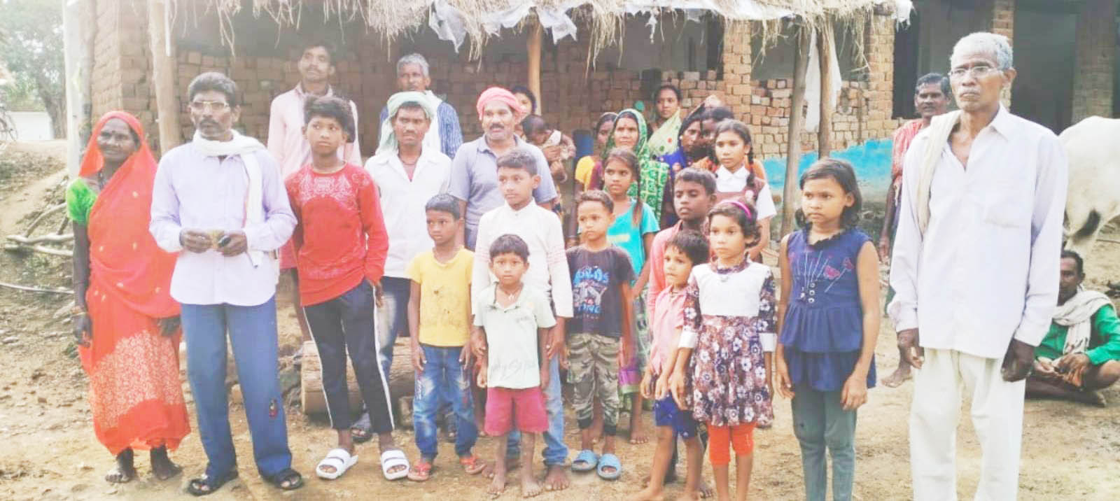 देखें VIDEO' s : आधा दर्जन परिवार का दाना-पानी बंद देखें VIDEO' s : आधा दर्जन परिवार का दाना-पानी बंद