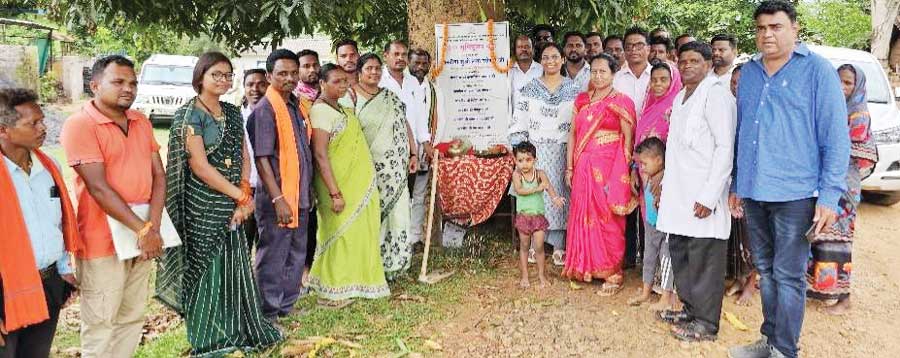 जनता के मांगों को लगातार पूरा कर रहीं विधायक लता जनता के मांगों को लगातार पूरा कर रहीं विधायक लता