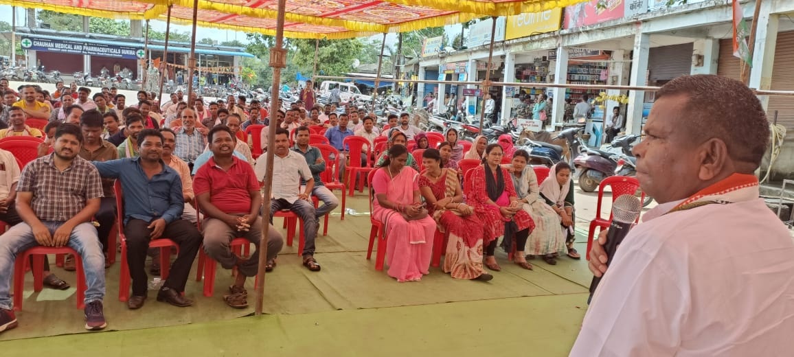 बिजली दर में बढ़ोतरी के खिलाफ कांग्रेस का धरना-प्रदर्शन