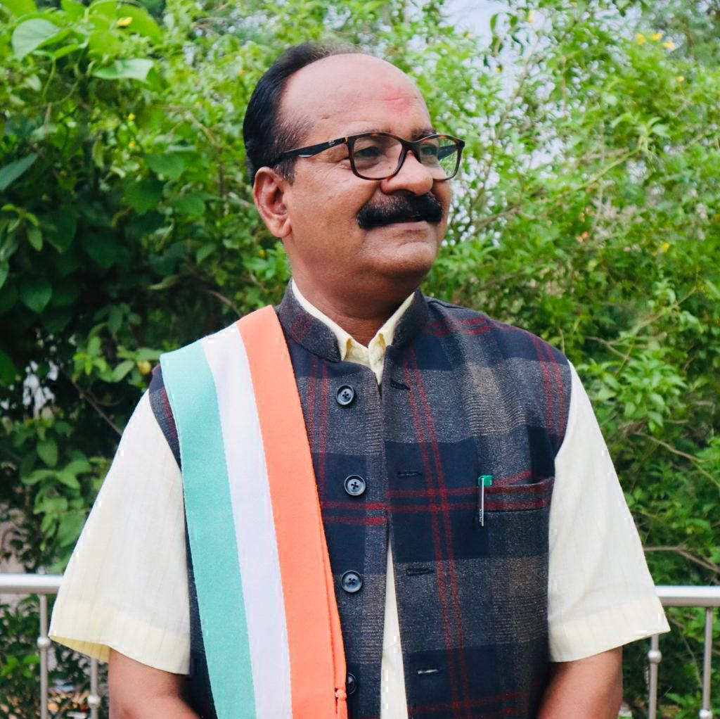 लगातार बिजली कटौती से अन्नदाता परेशान - सुशील शर्मा लगातार बिजली कटौती से अन्नदाता परेशान - सुशील शर्मा