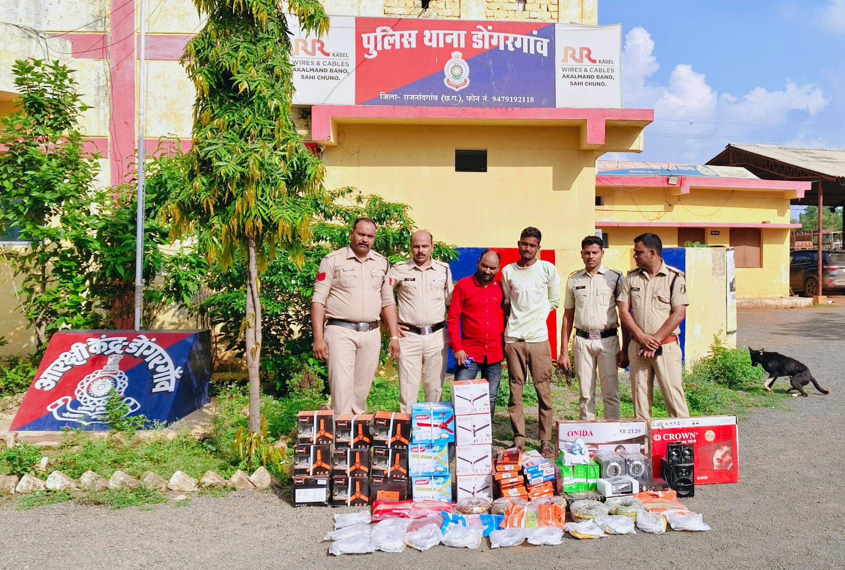 इलेक्ट्रॉनिक दुकान में चोरी करने वाला आरोपी पकड़ाया