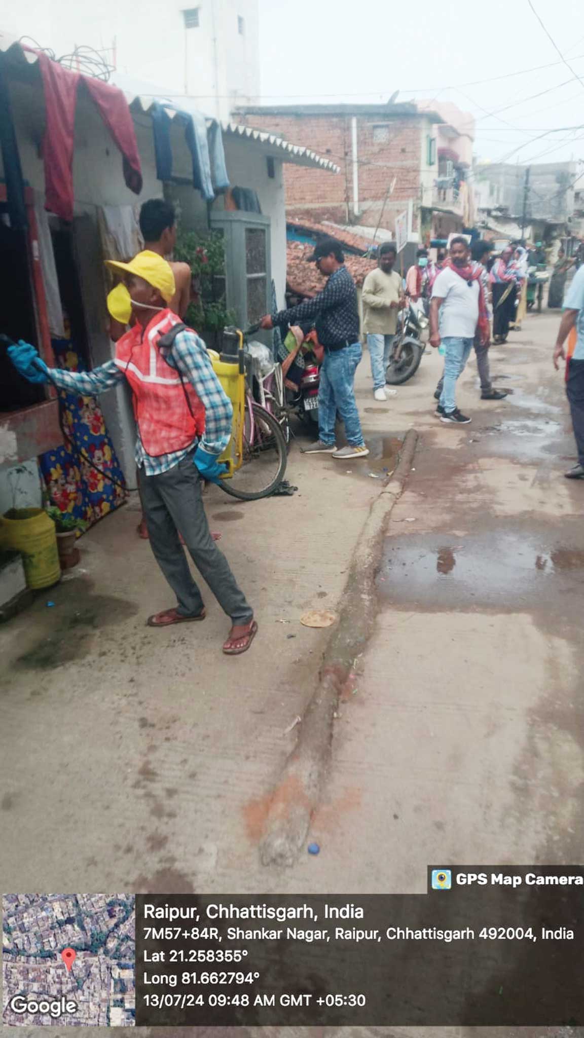 विंडो कूलर का पानी खाली करवाया, एंटी लार्वा ट्रीटमेंट भी             