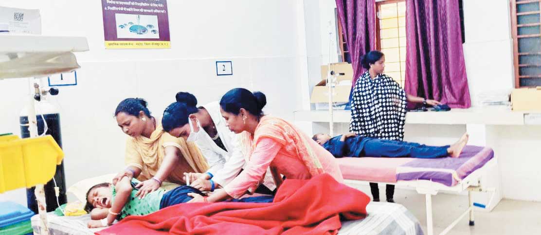 पोटाकेबिनों में मलेरिया का कहर, 3 दिन में 2 बच्चियों की मौत पोटाकेबिनों में मलेरिया का कहर, 3 दिन में 2 बच्चियों की मौत