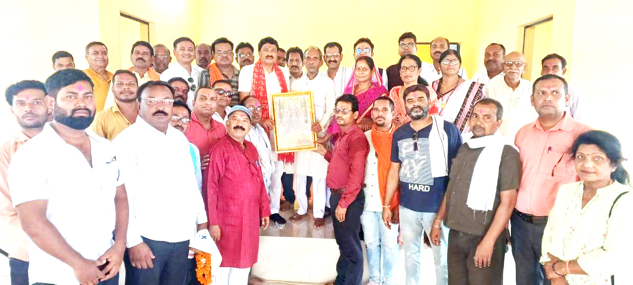 कैबिनेट मंत्री लक्ष्मी राजवाड़े  का नवापारा में भव्य स्वागत