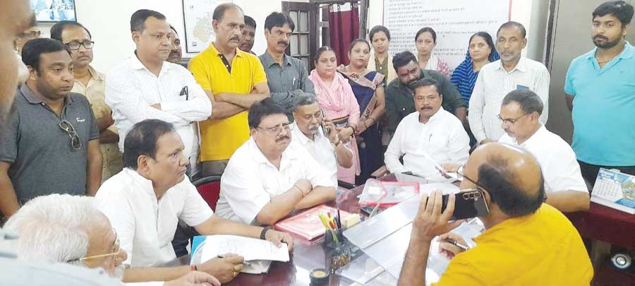 48 वार्डों में विसंगतिपूर्ण परिसीमन, पहले ही दिन 3 दर्जन आपत्तियां जमा