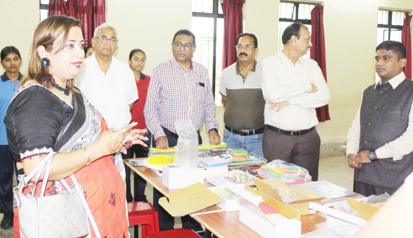 युगांतर में बहुप्रतीक्षित मैथ्स लैब का उद्घाटन युगांतर में बहुप्रतीक्षित मैथ्स लैब का उद्घाटन