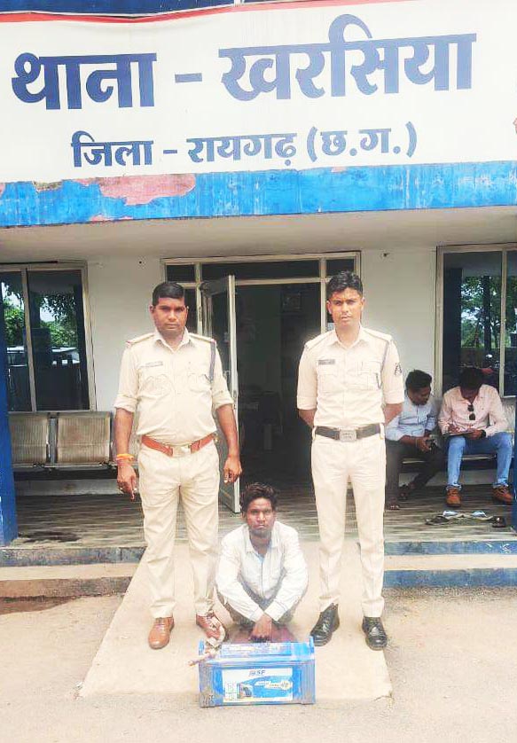 शराब संग आरोपी गिरफ्तार