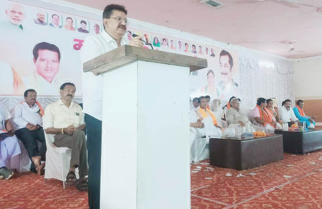 कार्यकर्ता-मतदाताओं ने तोड़ा कांग्रेस का अभिमान- रायमुनि 