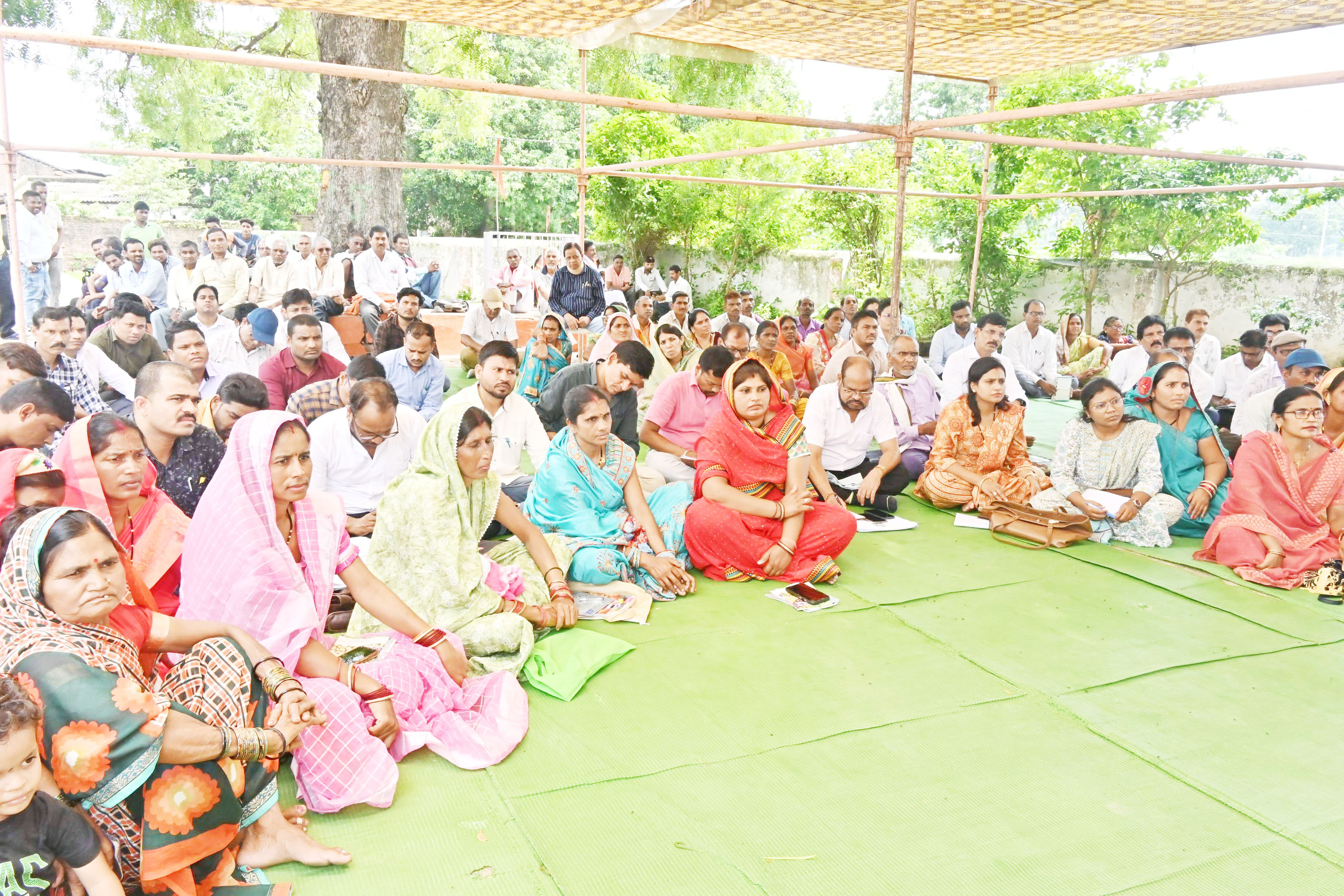 परसतराई में कृषक परिचर्चा सह कार्यशाला में शामिल हुईं कलेक्टर