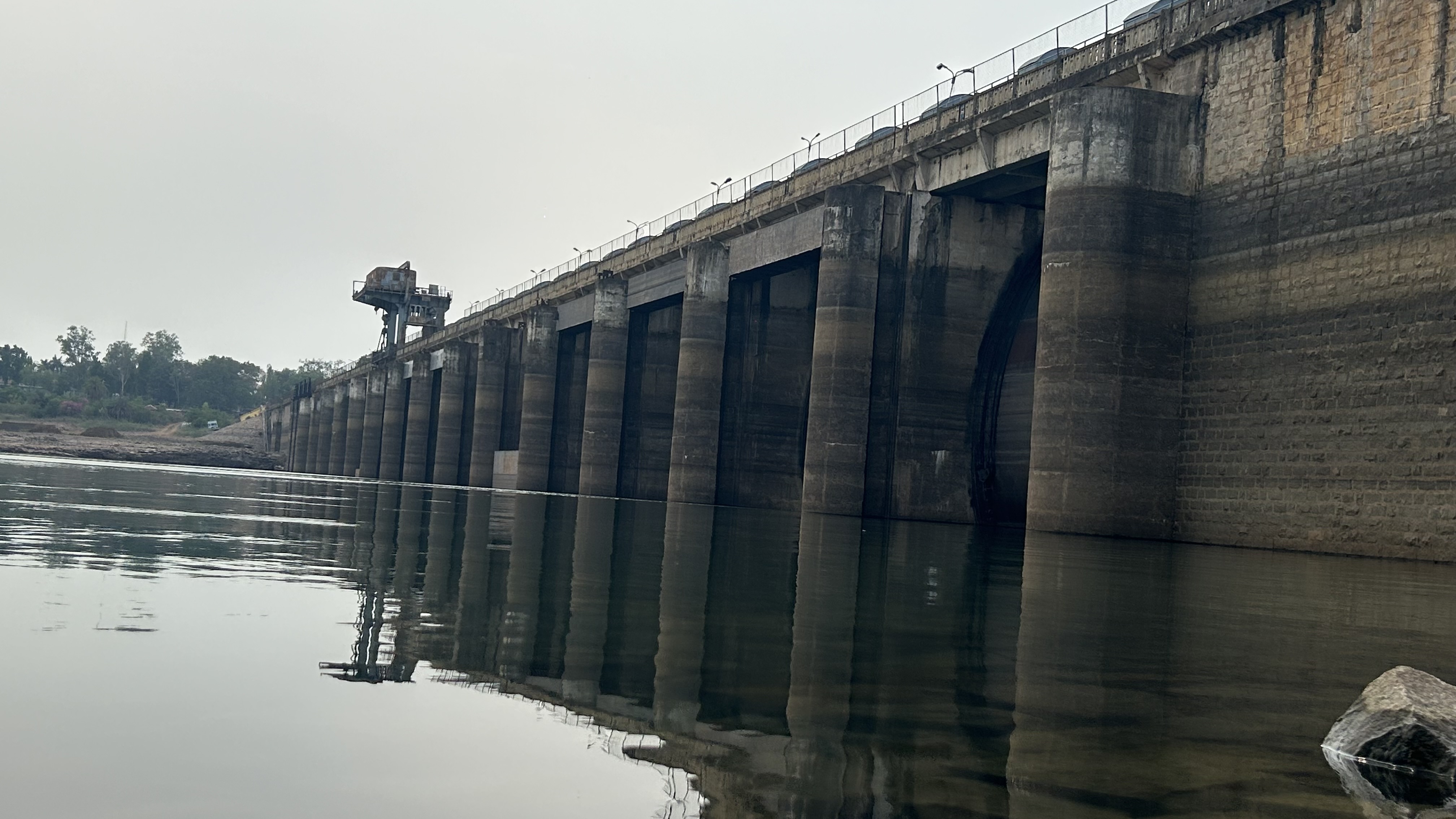  भारी बारिश से गंगरेल में रिकॉर्ड 24 हजार क्यूसेक आवक, निचली बस्तियां डूबी 
