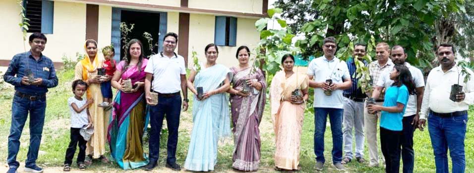 प्रकृति में संतुलन बनाए रखने पौधा रोपण जरूरी-पटेल