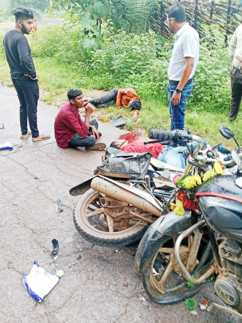 बाइक भिड़ंत में एक की मौत, एक जख्मी