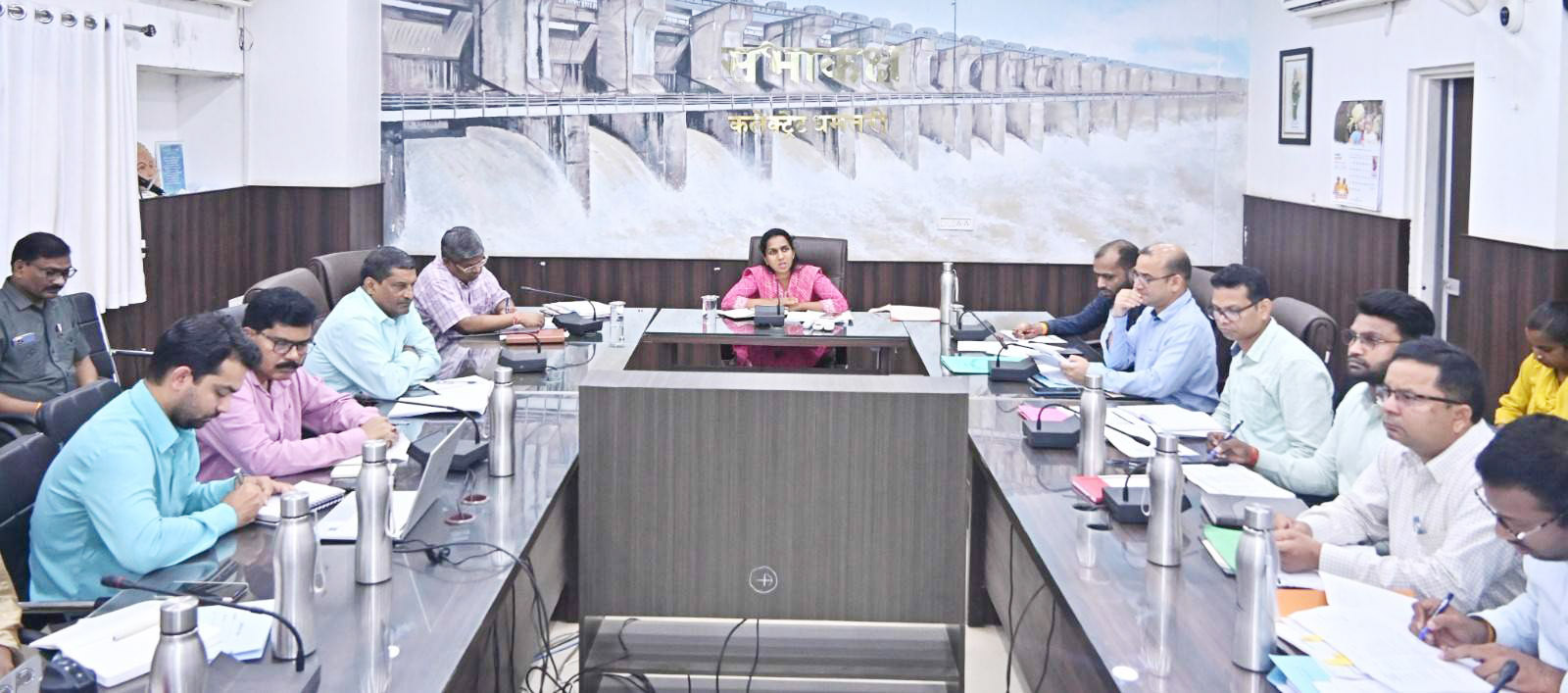 राजस्व अफसर पूर्व में कार्ययोजना बनाकर करें काम