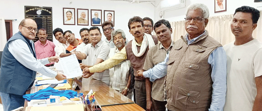1 अगस्त को कलेक्टोरेट घेराव करेगा आदिवासी समाज 1 अगस्त को कलेक्टोरेट घेराव करेगा आदिवासी समाज