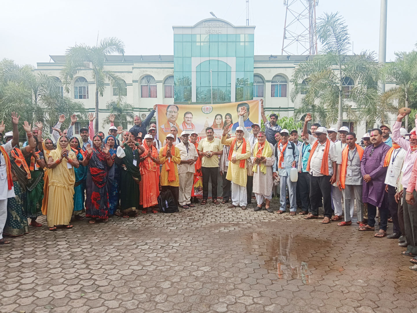श्री राम लला और काशी विश्वनाथ मंदिर का दर्शन मनोकामना पूरा होने जैसा
