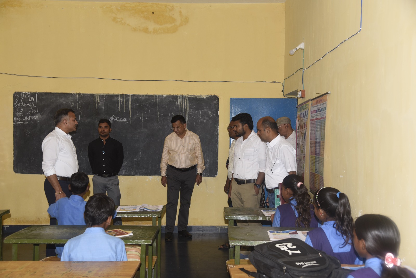 शिक्षा का खराब स्तर, एचएम निलंबित, एक को नोटिस