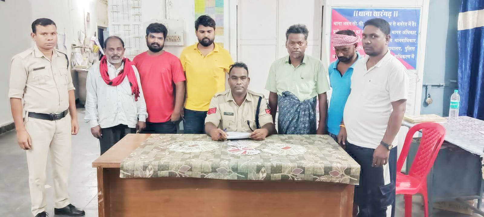 6 जुआरी पकड़ाए