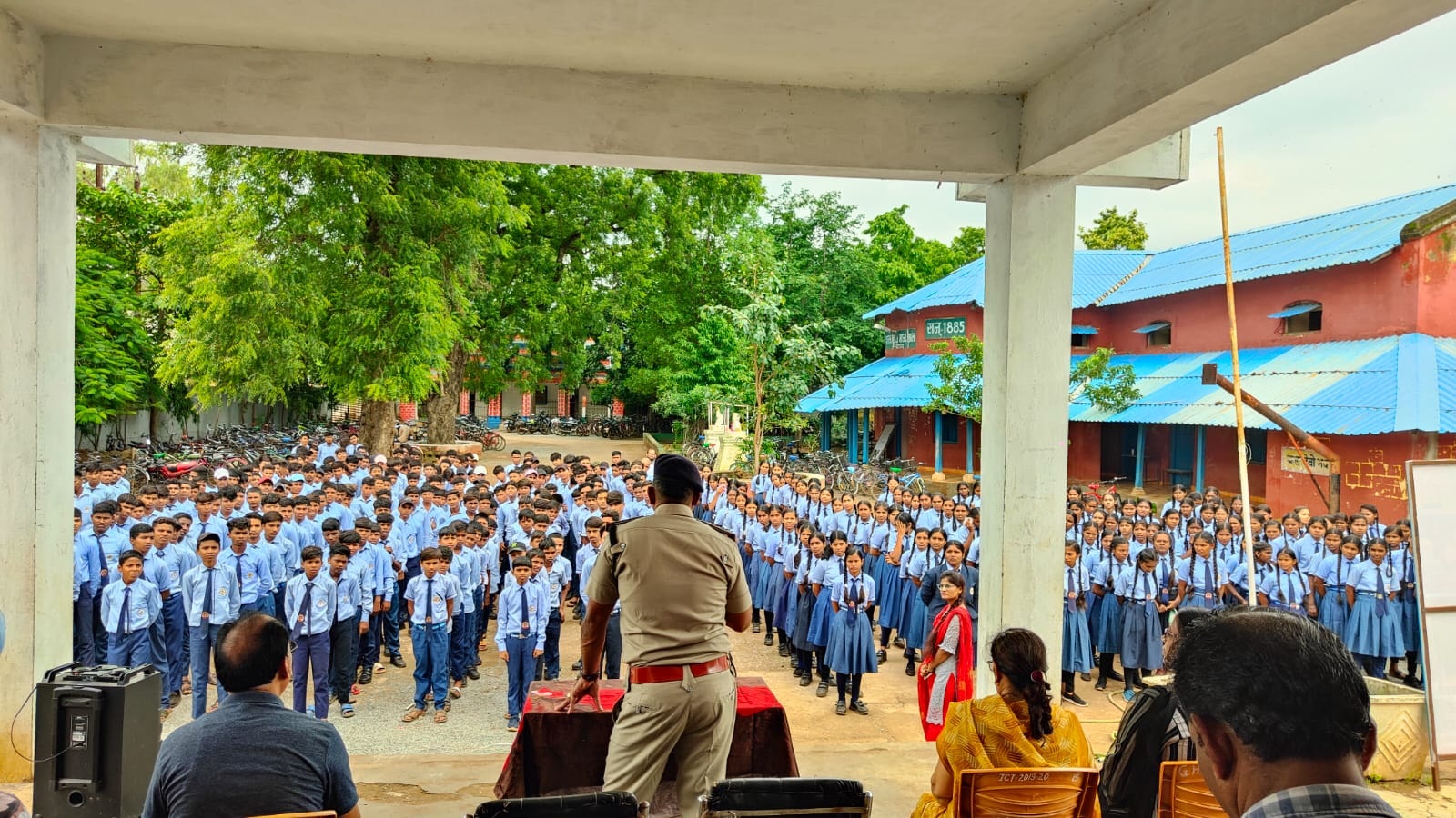 विक्टोरिया स्कूल के बच्चों को मिली यातायात की जानकारी