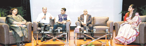 मध्य भारत के व्यापारिक केंद्र के रूप में विकसित किया जा सकता है छत्तीसगढ़ को मध्य भारत के व्यापारिक केंद्र के रूप में विकसित किया जा सकता है छत्तीसगढ़ को