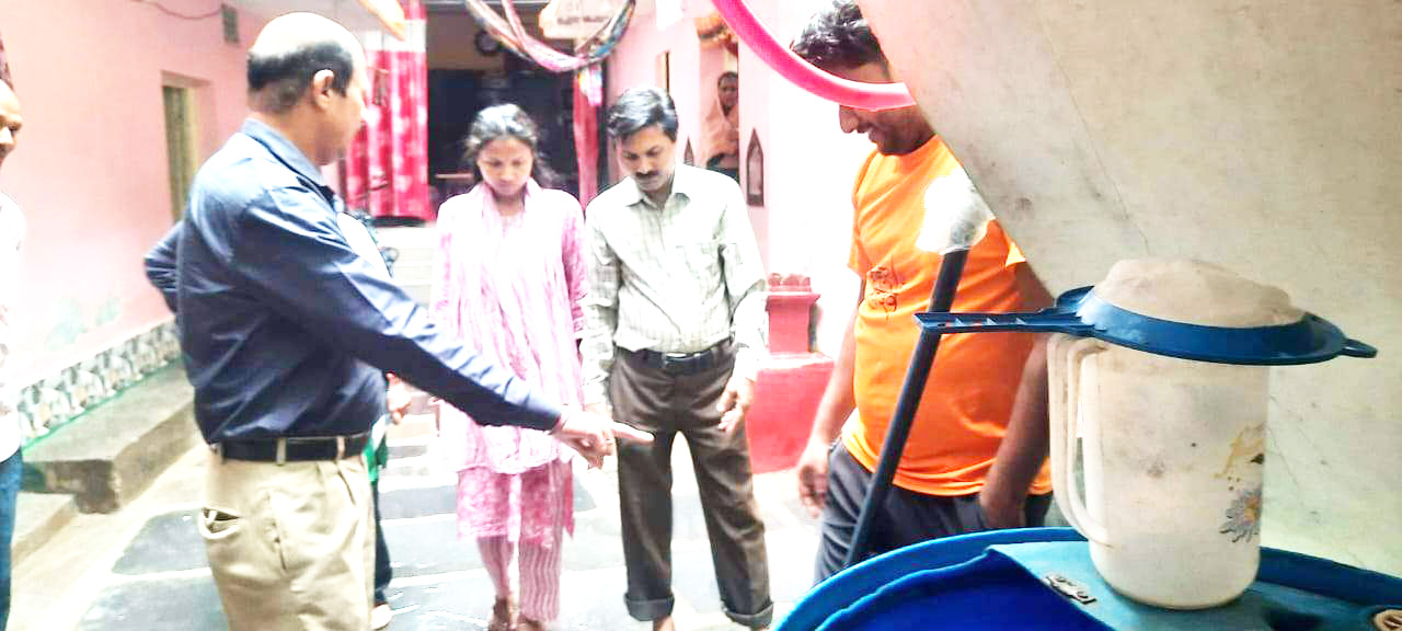 डायरिया ग्रस्त खपरीखुर्द में पीएचई की टीम तैनात