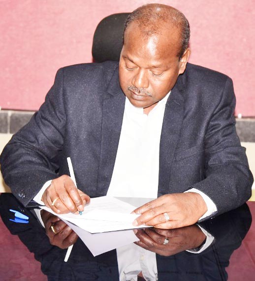 एक्का ने संभाला बिलासपुर के नए संभागीय आयुक्त का कार्यभार